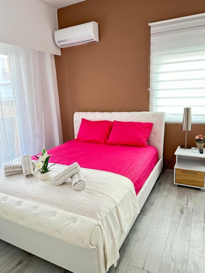 Cozy Apartment With Parking Near The City Center Atina Dış mekan fotoğraf