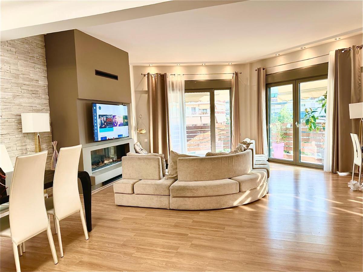 Cozy Apartment With Parking Near The City Center Atina Dış mekan fotoğraf